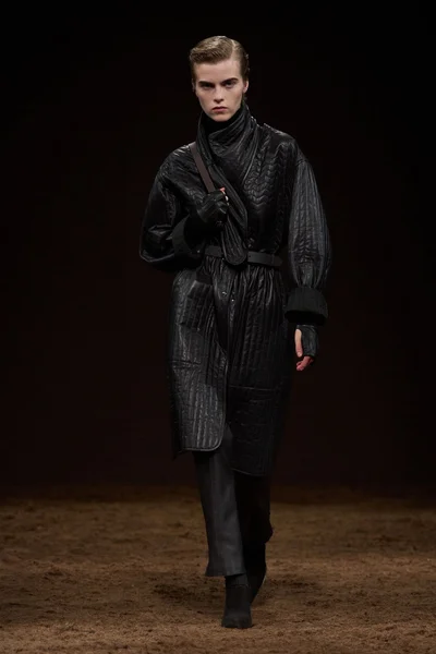 Look 23